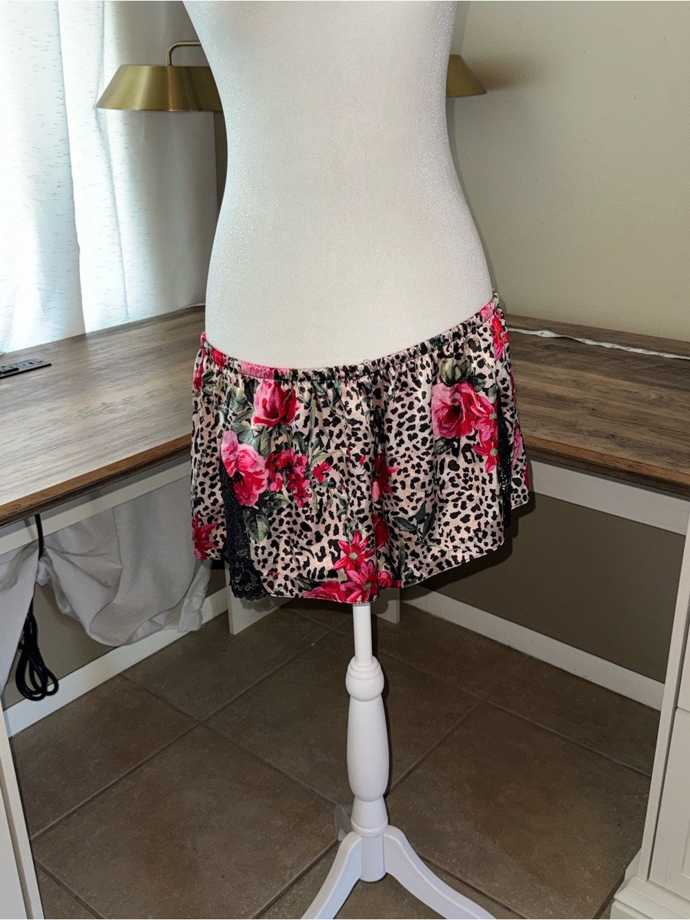 Secret  Treasures Floral Leopard Print Mini shorts